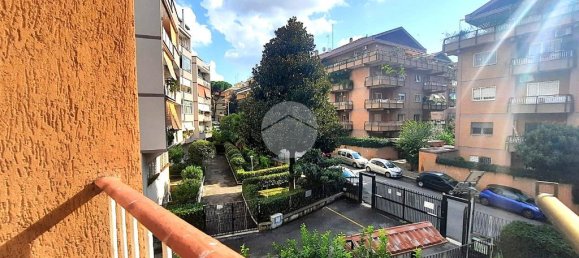 2 bedrooms Apartment in Rome, Italy No. 173366 8