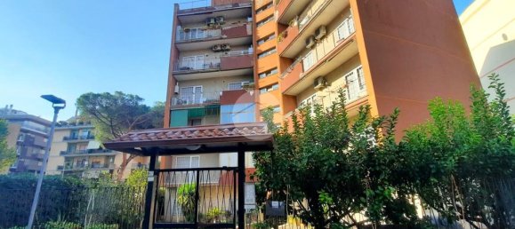 2 bedrooms Apartment in Rome, Italy No. 173366 4