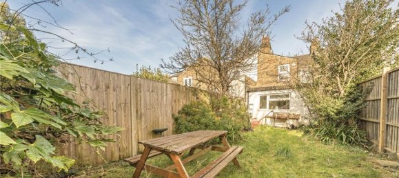 3 bedrooms House in London, United Kingdom No. 12911 9