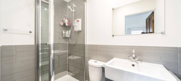 3 bedrooms House in London, United Kingdom No. 12911 6