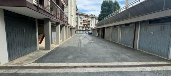 5 rooms Apartment in Verzuolo, Italy No. 17477 3