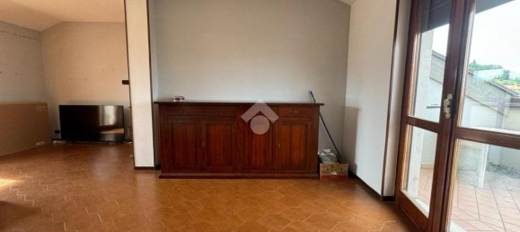 5 rooms Apartment in Verzuolo, Italy No. 17477 13