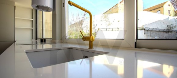 3 bedrooms Apartment in Lisbon, Portugal No. 99628 12