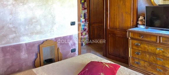 4 rooms Apartment in Todi, Italy No. 305469 8