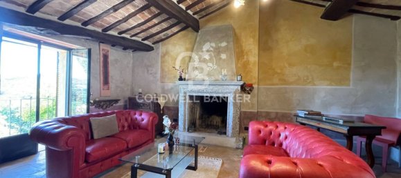 4 rooms Apartment in Todi, Italy No. 305469 3