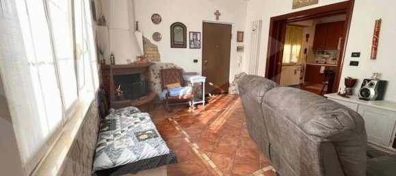 6 rooms House in Montesilvano, Italy No. 21066 6