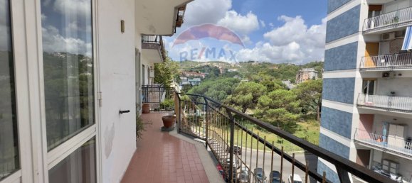 Apartamento de 4 dormitorios en Naples, Italy No. 377390 8