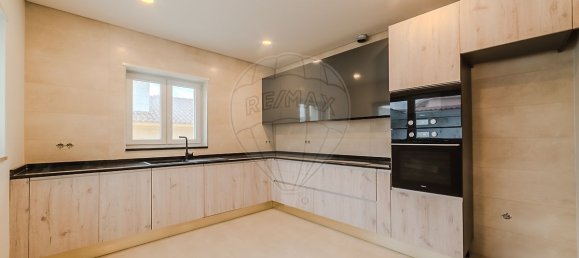 4 Schlafzimmer Haus in Sao Joao da Madeira, Portugal, Nr. 290816 3