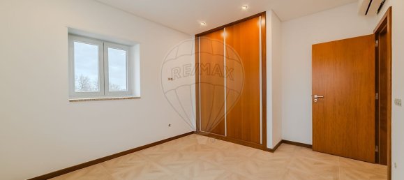 4 Schlafzimmer Haus in Sao Joao da Madeira, Portugal, Nr. 290816 21