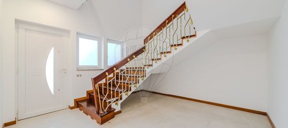 4 Schlafzimmer Haus in Sao Joao da Madeira, Portugal, Nr. 290816 7