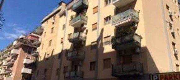 5 rooms Apartment in Palermo, Italy No. 45098 11