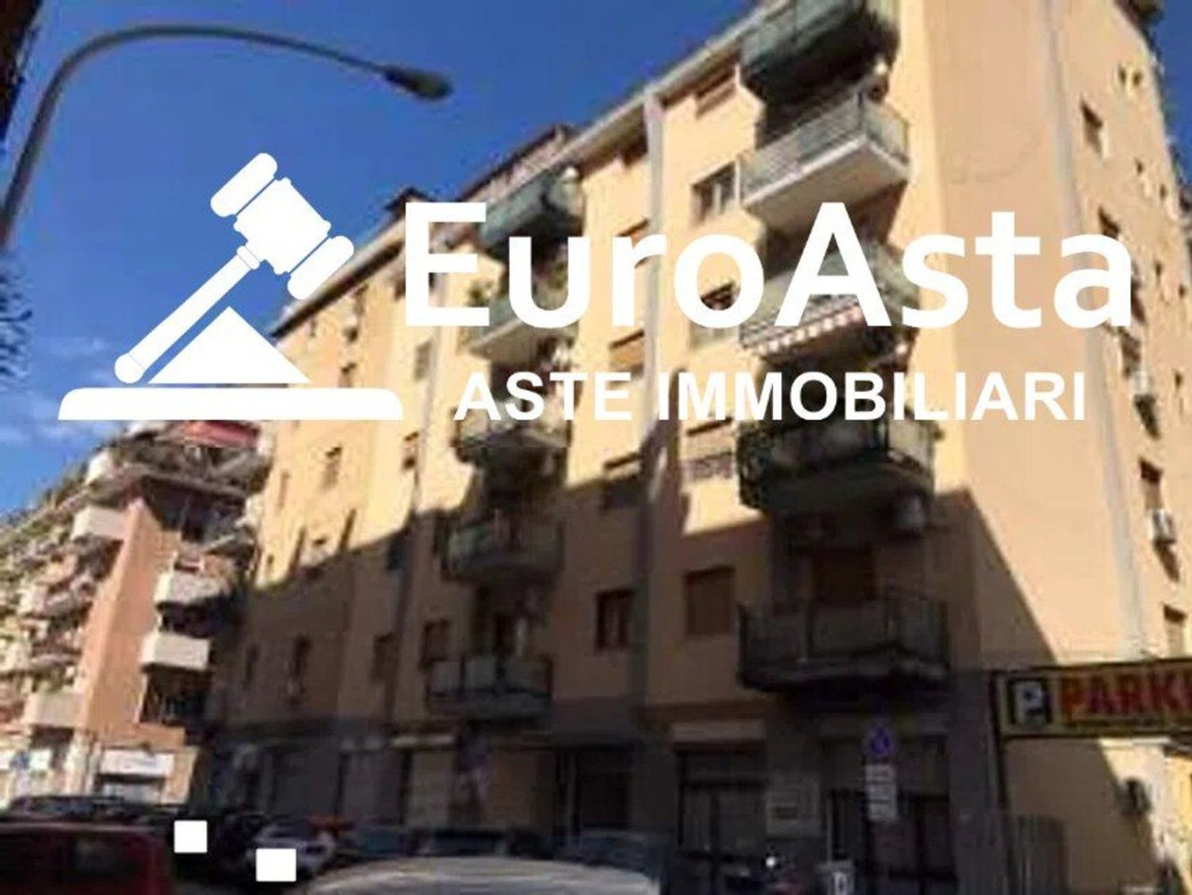 5 rooms Apartment in Palermo, Italy No. 45098