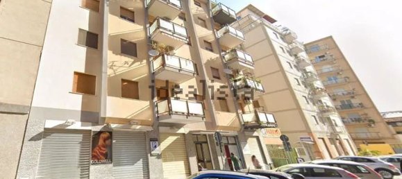 5 rooms Apartment in Palermo, Italy No. 45098 12