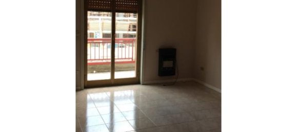5 rooms Apartment in Belpasso, Italy No. 252387 4