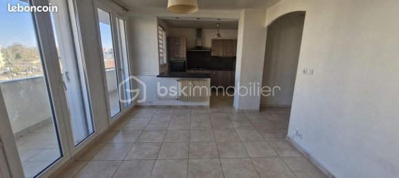 3 chambres Appartement à Quetigny, France No. 59615 4