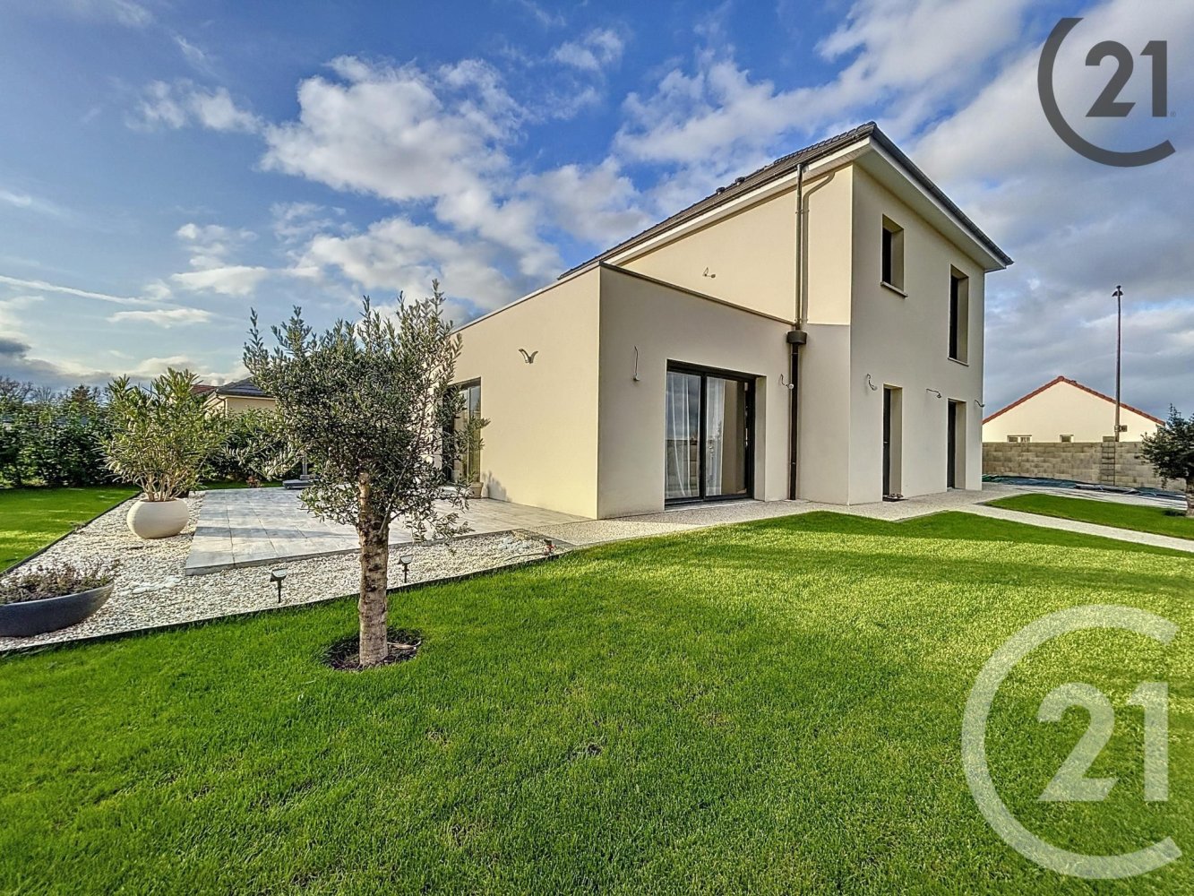 4 chambres Maison à Buchères, France No. 50302