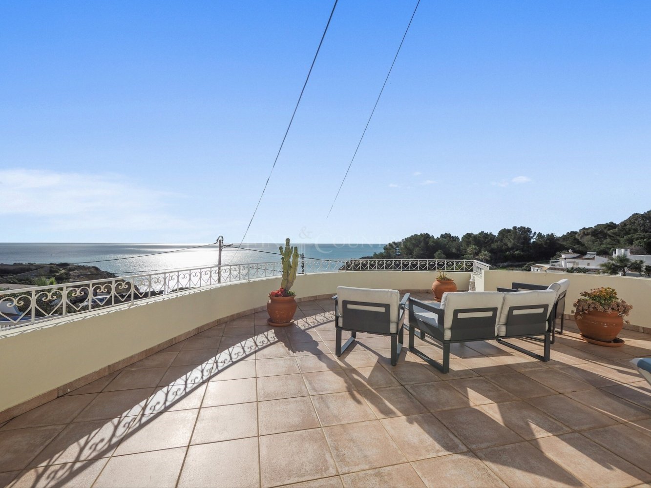 4 bedrooms Villa in Lagoa, Portugal No. 312835