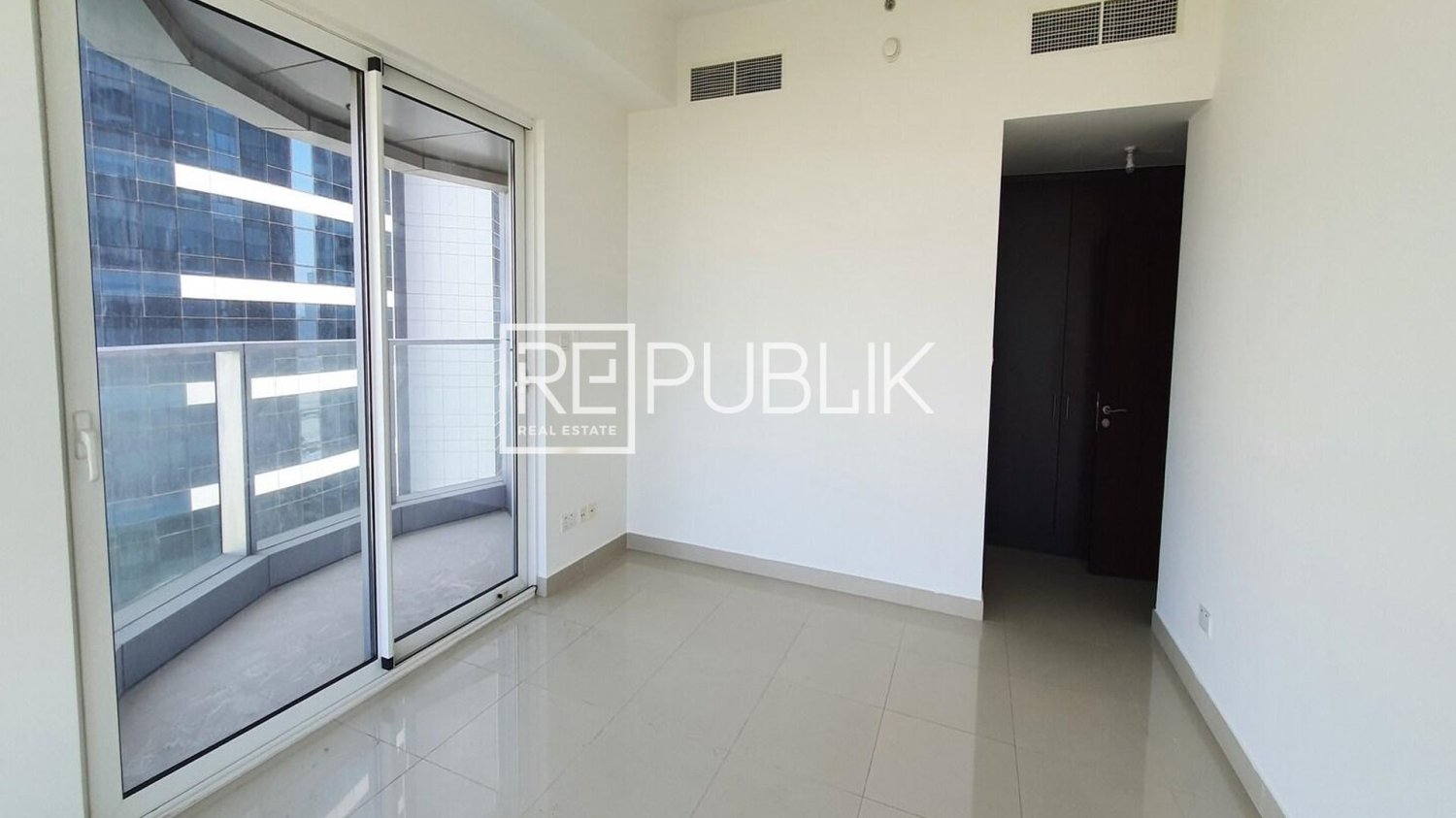 3 chambres Appartement à MARINA BAY TOWERS, Al Reem Island, UAE No. 59940