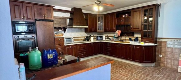 3 bedrooms House in Cadiz, Spain No. 148617 4