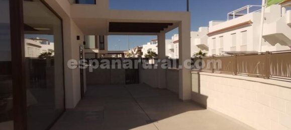 3 bedrooms Villa in Guardamar del Segura, Spain No. 13637 2