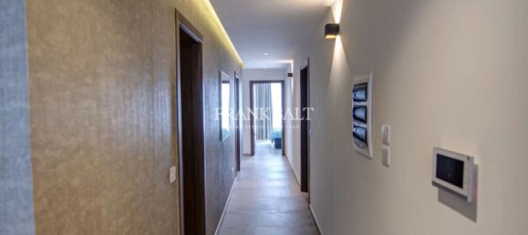 3 bedrooms Apartment in Saint Julian's, Malta No. 9447 13