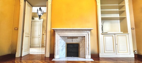 7 bedrooms Apartment in Turin, Italy No. 323118 8