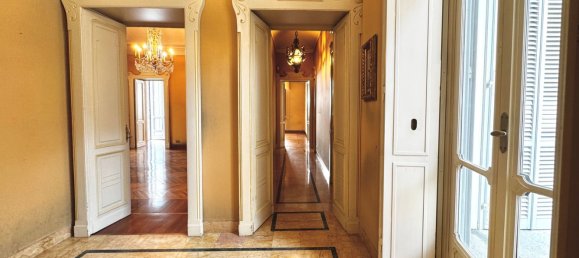 7 bedrooms Apartment in Turin, Italy No. 323118 6