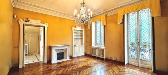 7 bedrooms Apartment in Turin, Italy No. 323118 10