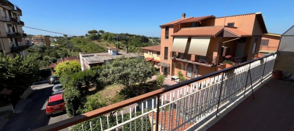 3 rooms Apartment in Mentana, Italy No. 267403 7