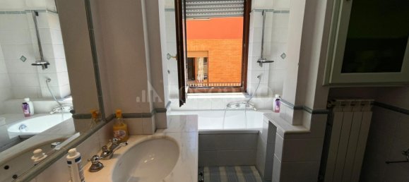 3 rooms Apartment in Mentana, Italy No. 267403 16