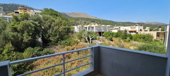4 Schlafzimmer Property in Neapoli, Greece, Nr. 2719 21