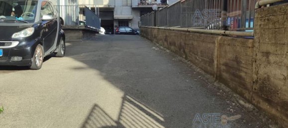 57m² Commercial property in Aci Catena, Italy No. 258976 3