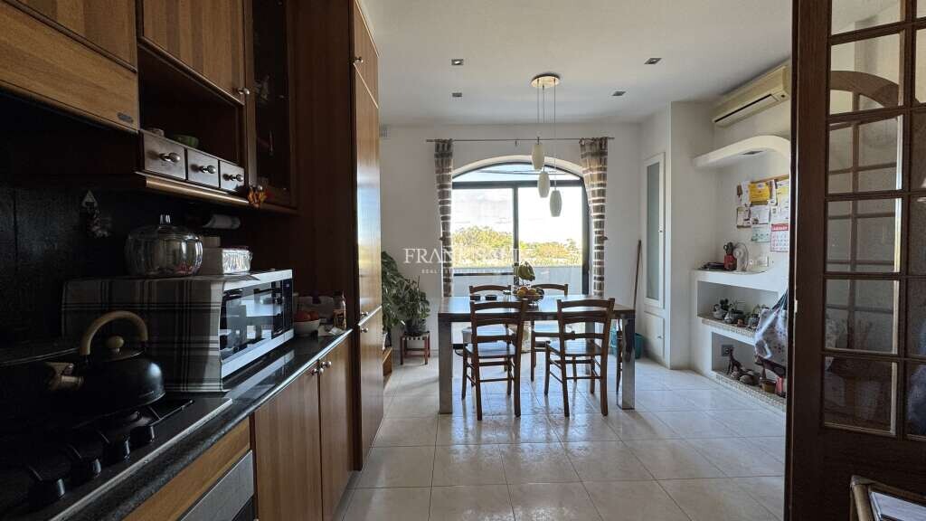 Maisonette de 3 dormitorios en Naxxar, Malta No. 489