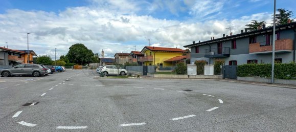 Apartamento T5 em Udine, Italy N.º 347501 2