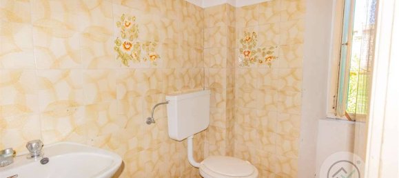 2 chambres Appartement à Marchirolo, Italy No. 266364 9