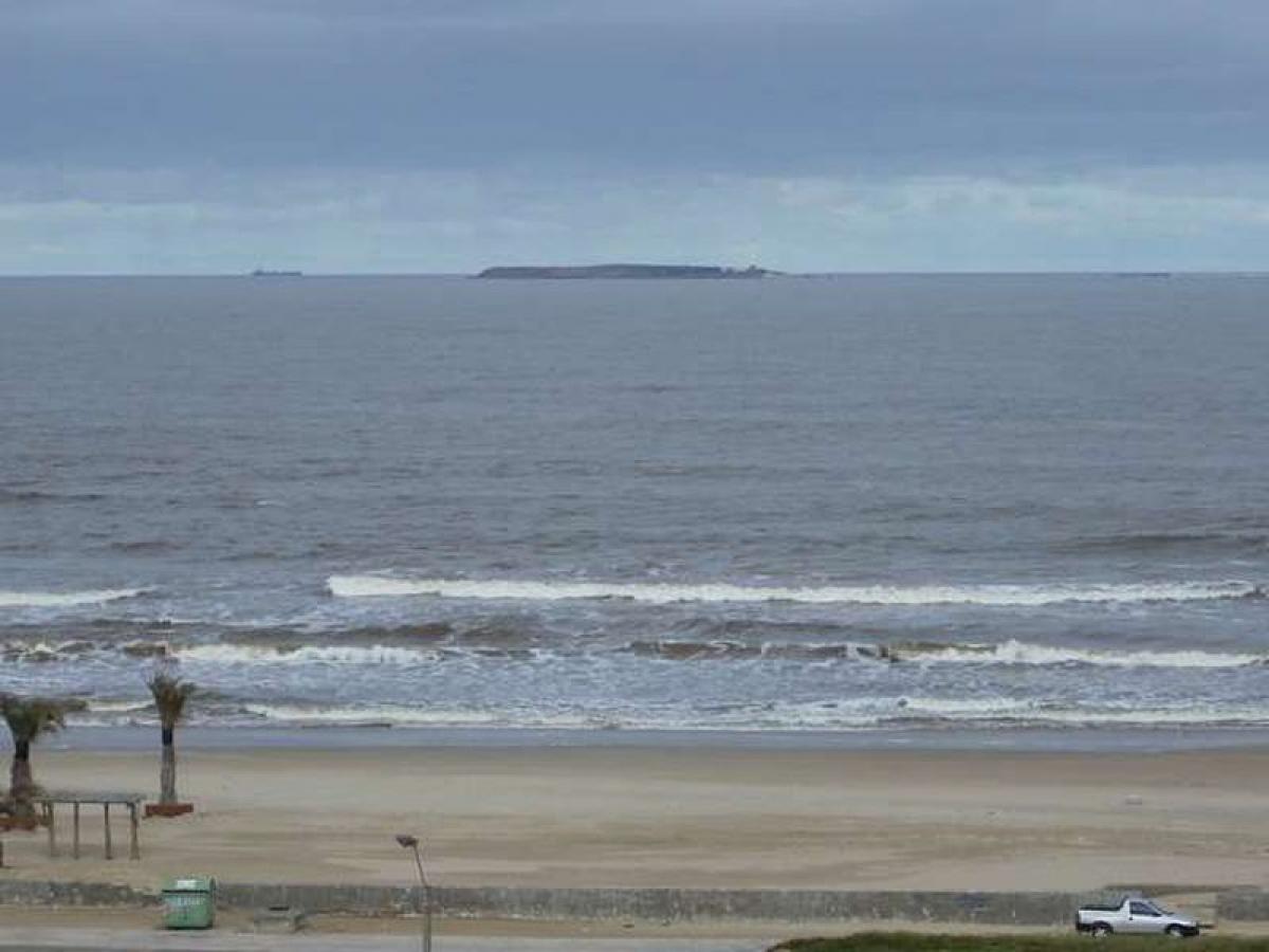 2 bedrooms Apartment in Maldonado, Uruguay No. 10339