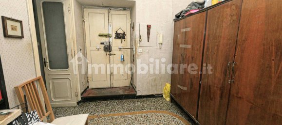 Apartamento de 2 dormitorios en Genoa, Italy No. 371160 3