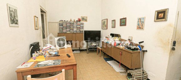Apartamento de 2 dormitorios en Genoa, Italy No. 371160 2
