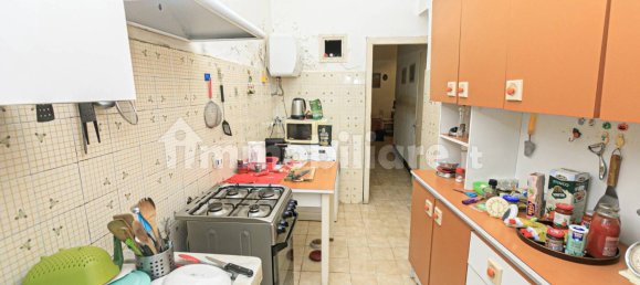 Apartamento de 2 dormitorios en Genoa, Italy No. 371160 8