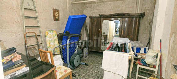 Apartamento de 2 dormitorios en Genoa, Italy No. 371160 11