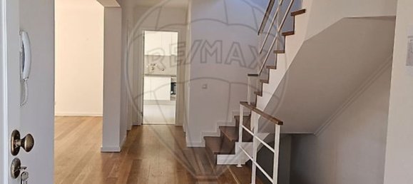 3 bedrooms House in Cascais, Portugal No. 179616 10