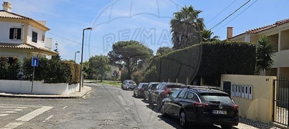 3 bedrooms House in Cascais, Portugal No. 179616 9