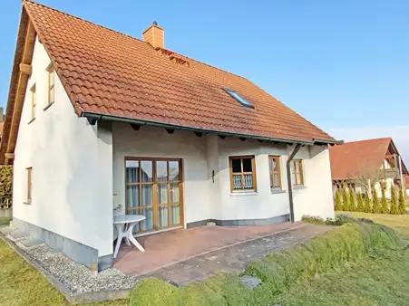 Casa de 4 habitaciónes en Treuchtlingen, Germany No. 25106