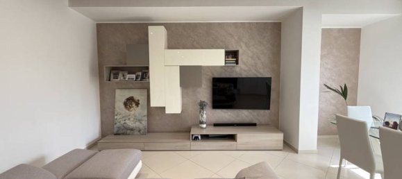 5 bedrooms Apartment in Fondi, Italy No. 337031 2