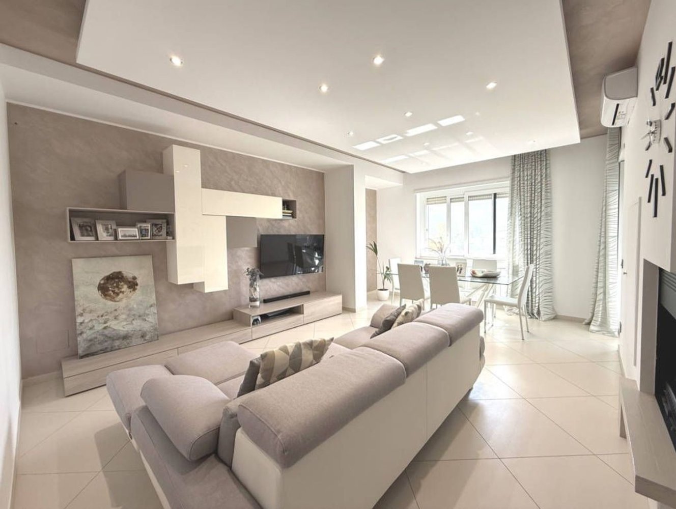 5 bedrooms Apartment in Fondi, Italy No. 337031