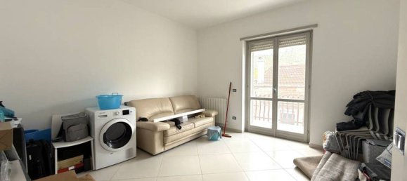 5 bedrooms Apartment in Fondi, Italy No. 337031 17