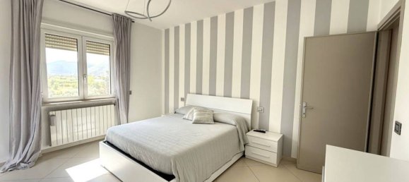 5 bedrooms Apartment in Fondi, Italy No. 337031 10