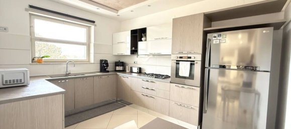 5 bedrooms Apartment in Fondi, Italy No. 337031 5