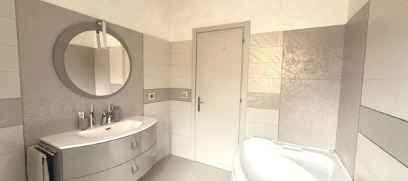 5 bedrooms Apartment in Fondi, Italy No. 337031 14