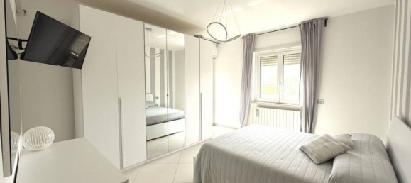 5 bedrooms Apartment in Fondi, Italy No. 337031 11